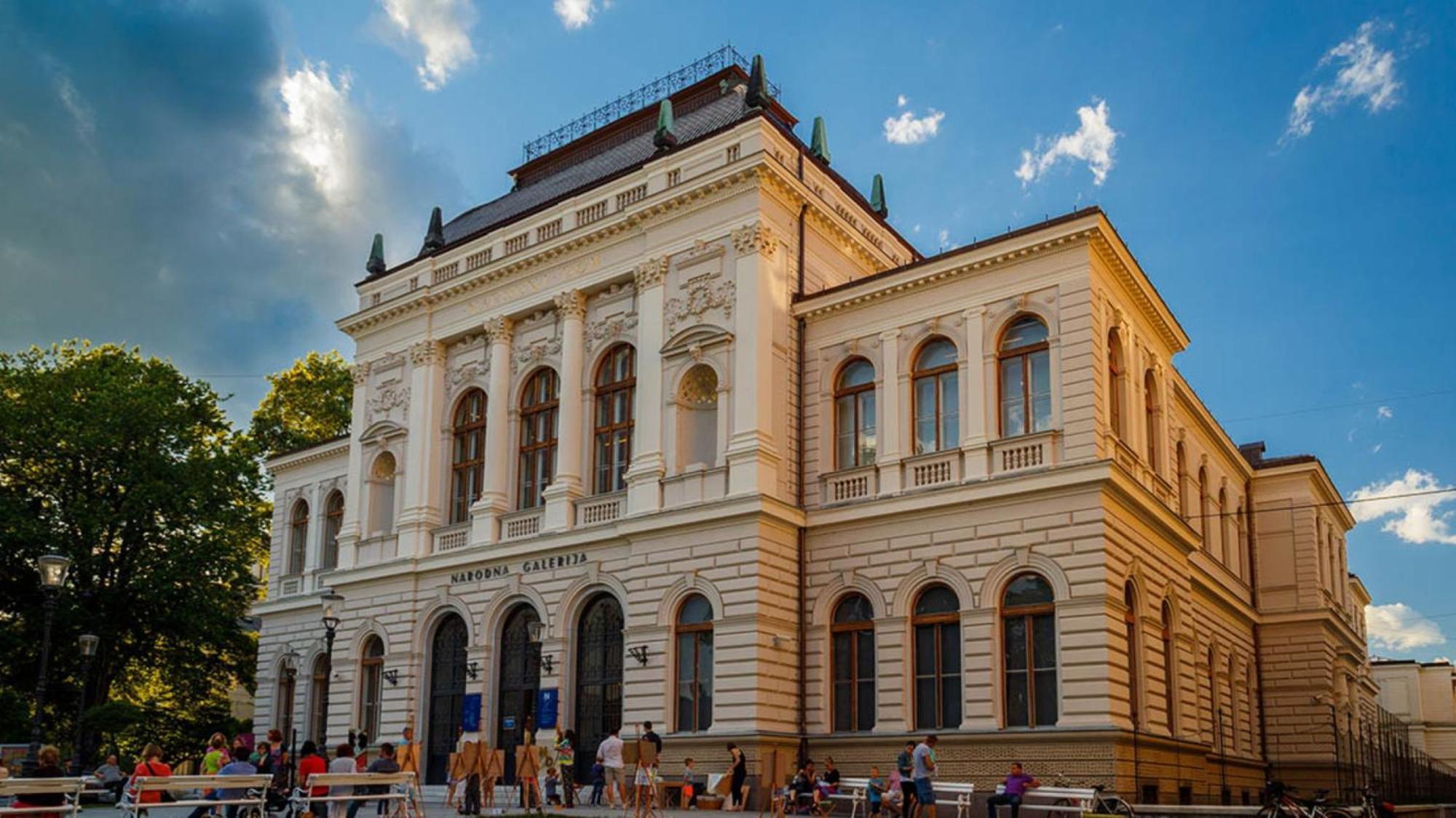 Intercontinental - Ljubljana, An Ihg Hotel Exterior photo The National Museum of Latvia